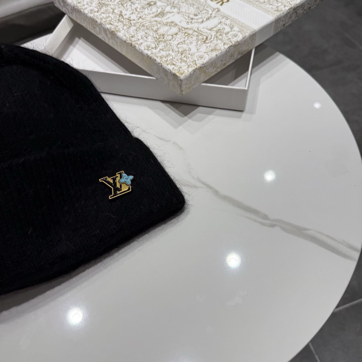路易威登棒球帽 LouisVuitton😍新款LV毛线帽，重工打造♥️高端大气，百搭款🤗男女