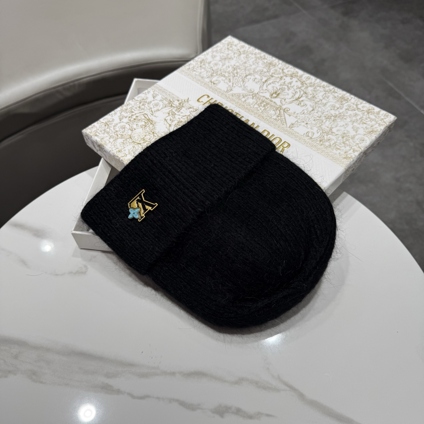 路易威登棒球帽 LouisVuitton😍新款LV毛线帽，重工打造♥️高端大气，百搭款🤗男女