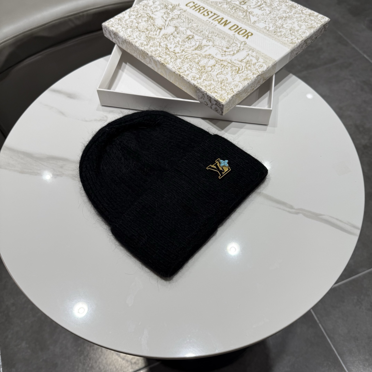 路易威登棒球帽 LouisVuitton😍新款LV毛线帽，重工打造♥️高端大气，百搭款🤗男女