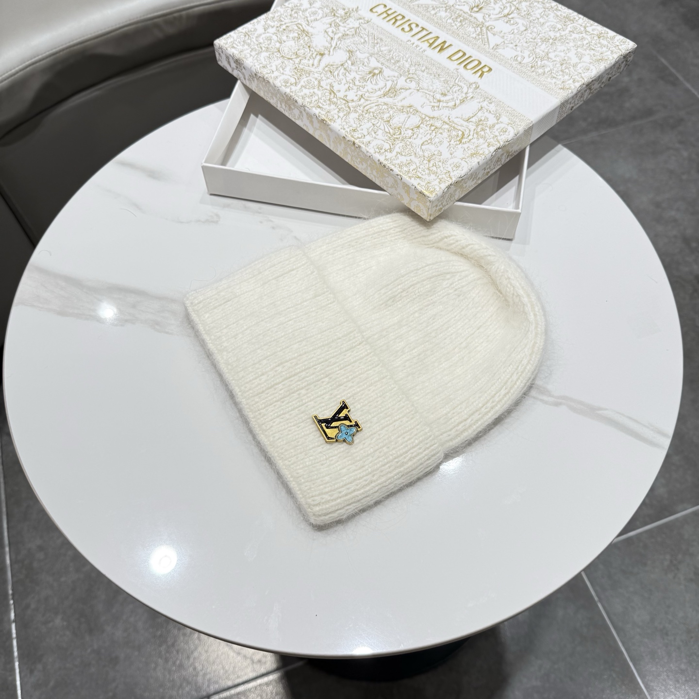 路易威登棒球帽 LouisVuitton😍新款LV毛线帽，重工打造♥️高端大气，百搭款🤗男女