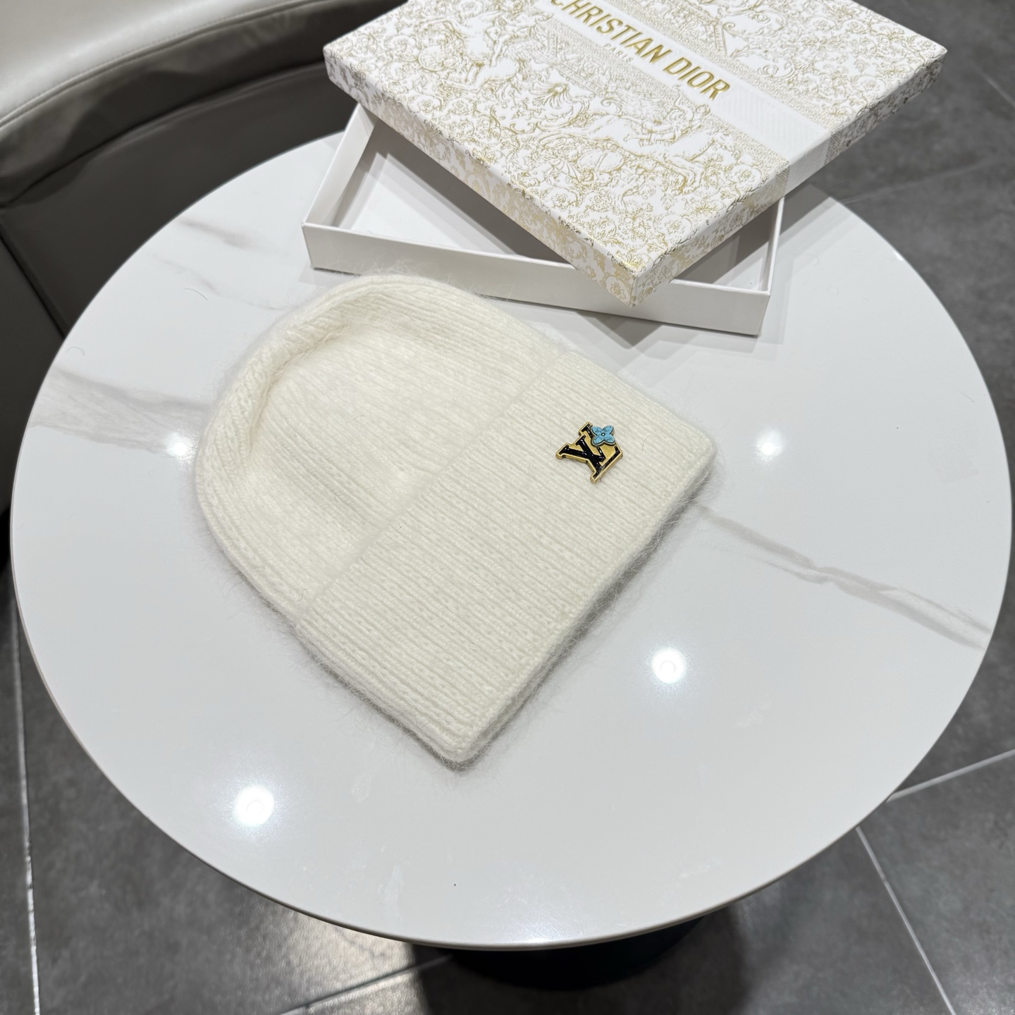 路易威登棒球帽 LouisVuitton😍新款LV毛线帽，重工打造♥️高端大气，百搭款🤗男女