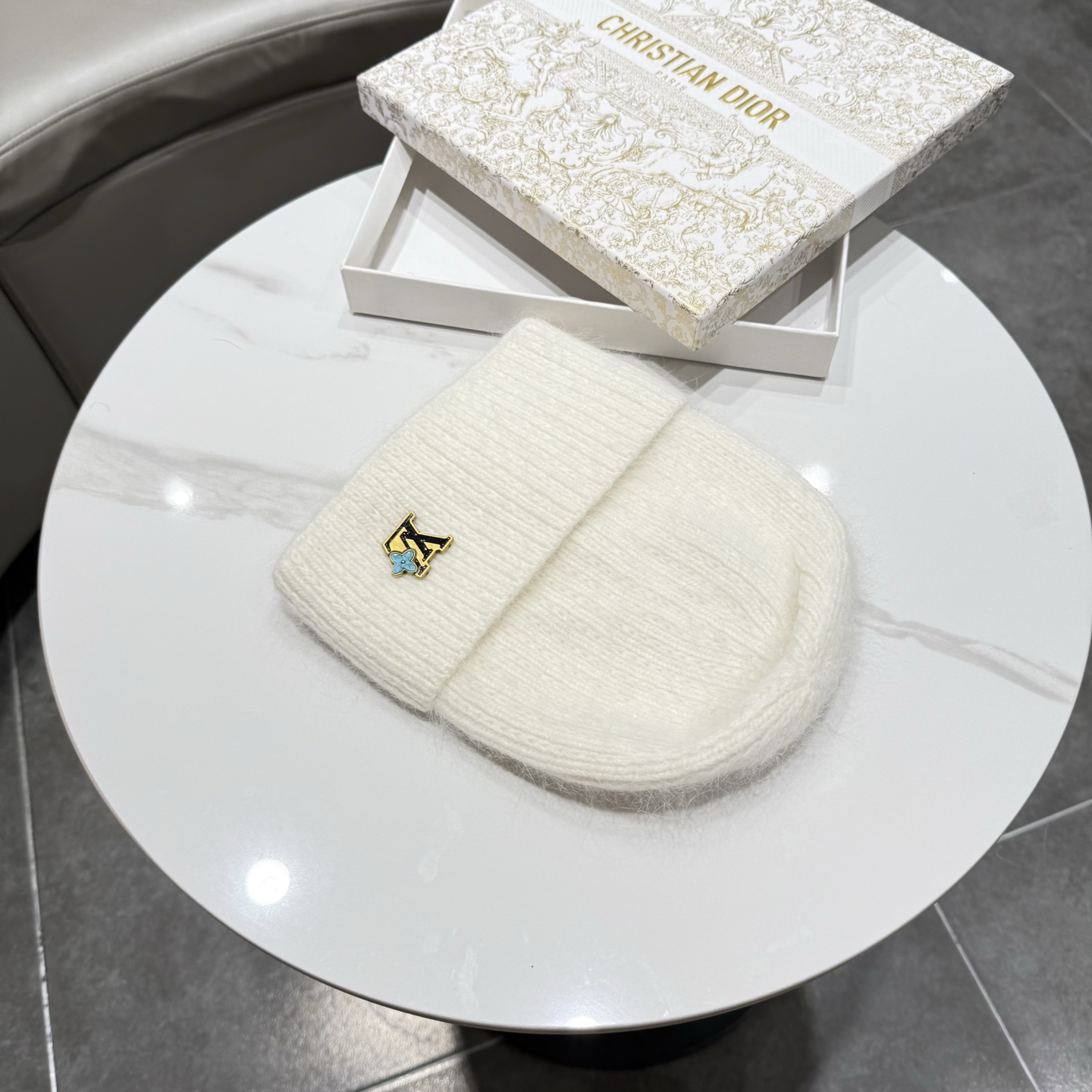 路易威登棒球帽 LouisVuitton😍新款LV毛线帽，重工打造♥️高端大气，百搭款🤗男女