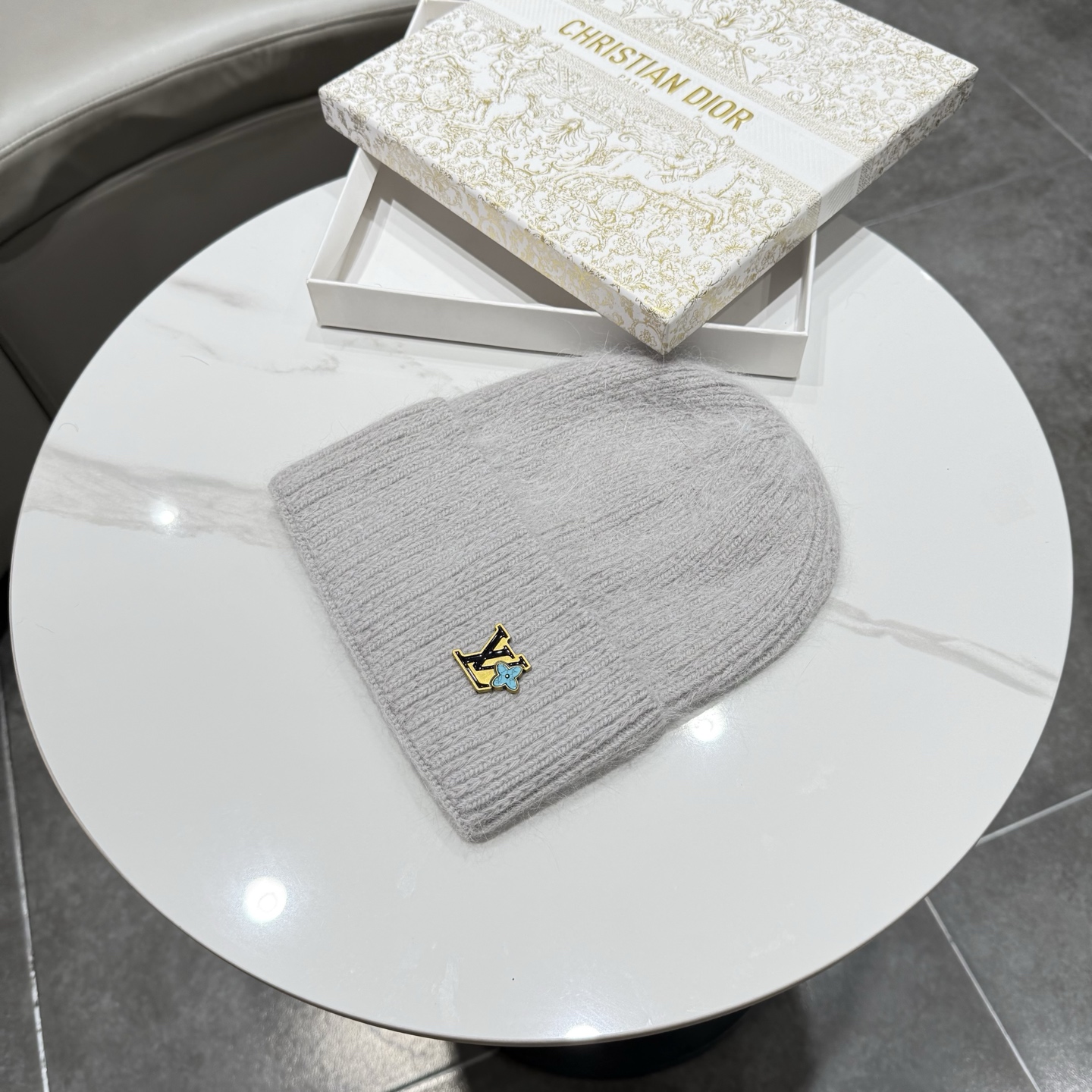 路易威登棒球帽 LouisVuitton😍新款LV毛线帽，重工打造♥️高端大气，百搭款🤗男女
