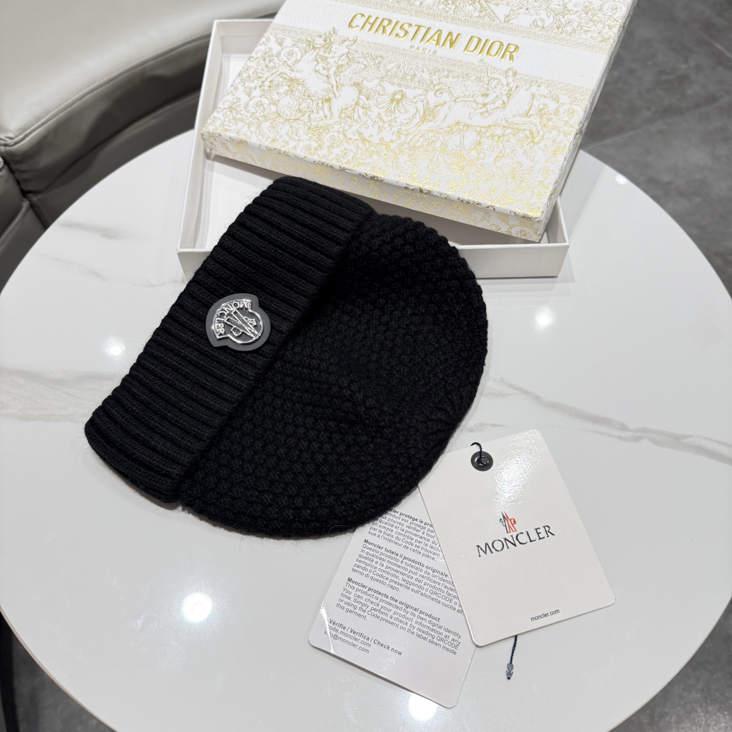 【MONCLER蒙口】2026秋冬新款男女款羊毛兔毛针织毛线帽，大牌简约～秋冬穿搭必备 