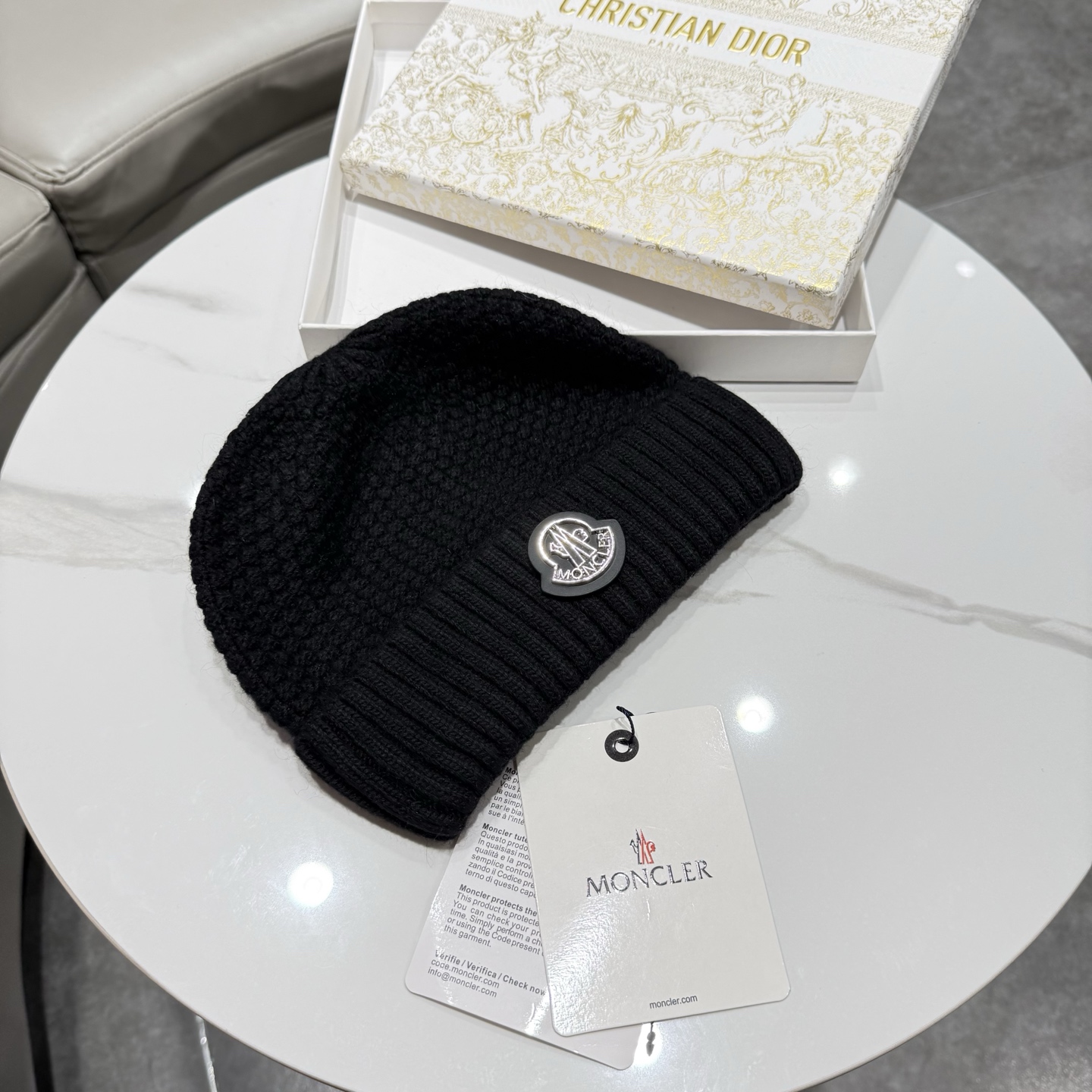 【MONCLER蒙口】2026秋冬新款男女款羊毛兔毛针织毛线帽，大牌简约～秋冬穿搭必备 