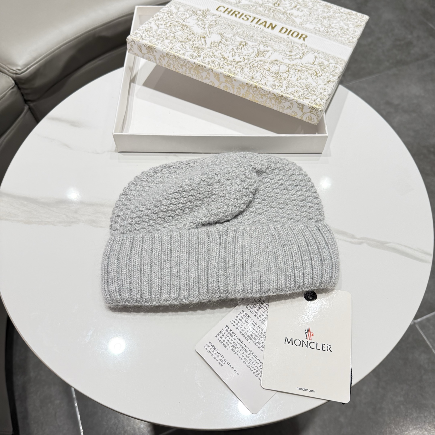【MONCLER蒙口】2026秋冬新款男女款羊毛兔毛针织毛线帽，大牌简约～秋冬穿搭必备 