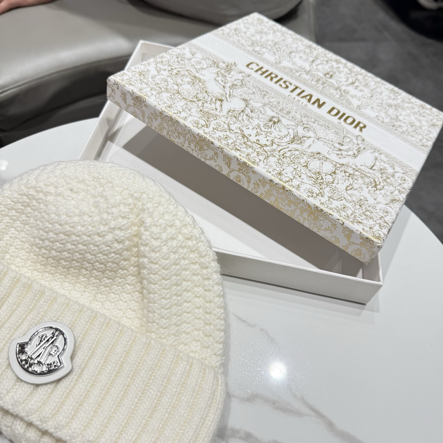 【MONCLER蒙口】2026秋冬新款男女款羊毛兔毛针织毛线帽，大牌简约～秋冬穿搭必备 