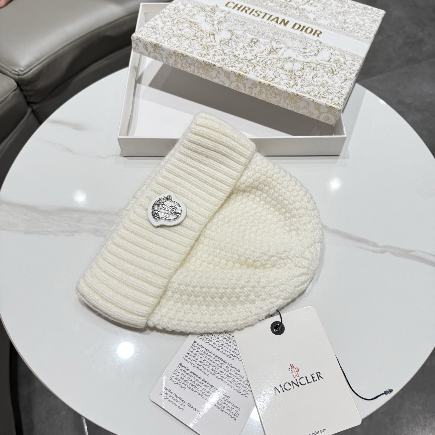 【MONCLER蒙口】2026秋冬新款男女款羊毛兔毛针织毛线帽，大牌简约～秋冬穿搭必备 