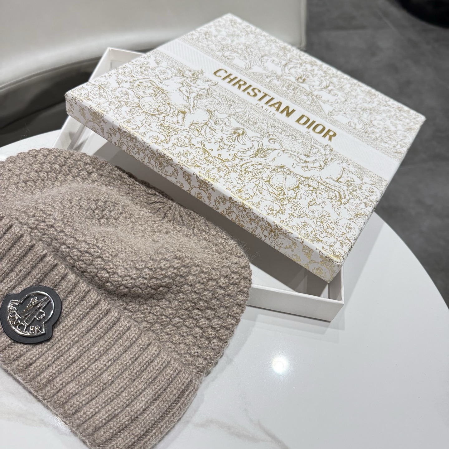 【MONCLER蒙口】2026秋冬新款男女款羊毛兔毛针织毛线帽，大牌简约～秋冬穿搭必备 