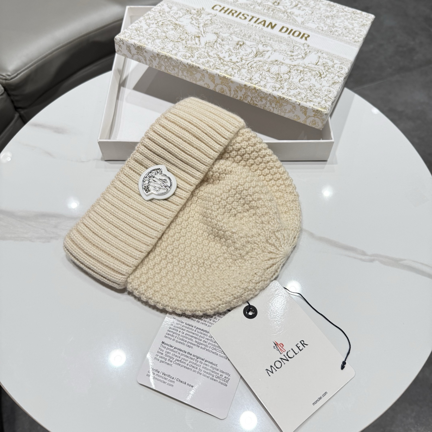 【MONCLER蒙口】2026秋冬新款男女款羊毛兔毛针织毛线帽，大牌简约～秋冬穿搭必备 