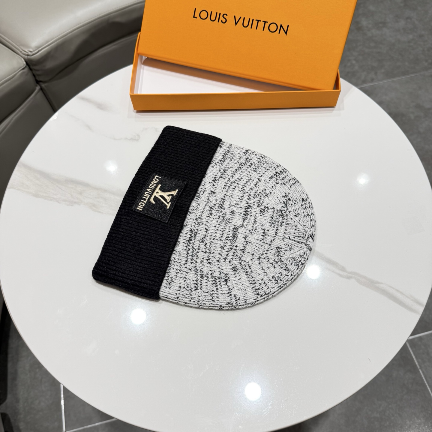 路易威登棒球帽 LouisVuitton😍新款LV毛线帽，重工打造♥️高端大气，百搭款🤗男女
