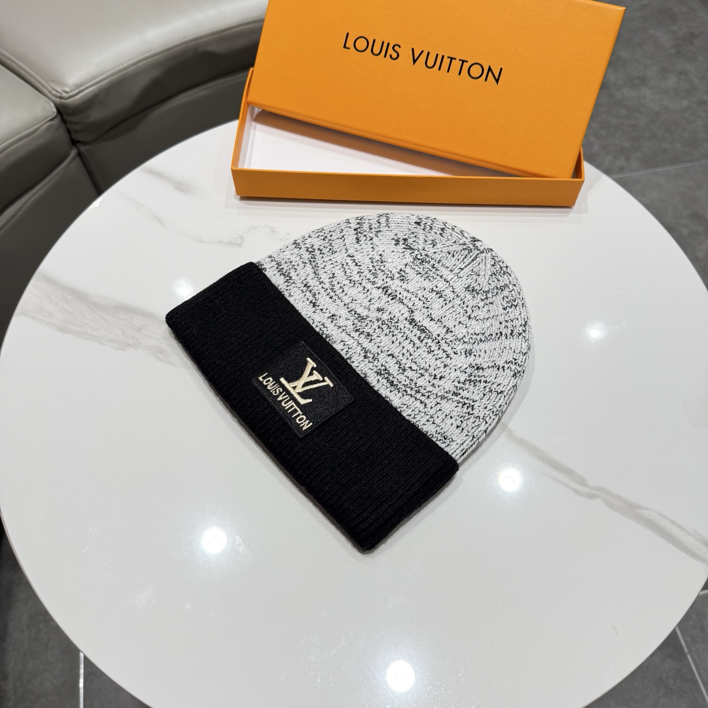 路易威登棒球帽 LouisVuitton😍新款LV毛线帽，重工打造♥️高端大气，百搭款🤗男女