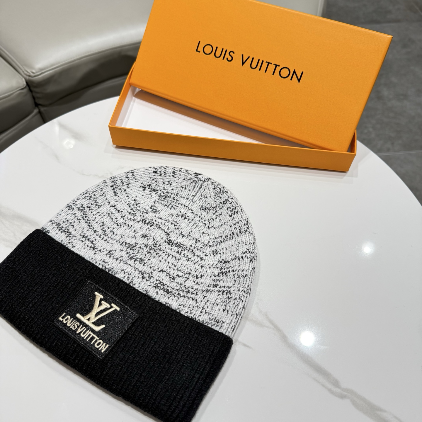 路易威登棒球帽 LouisVuitton😍新款LV毛线帽，重工打造♥️高端大气，百搭款🤗男女