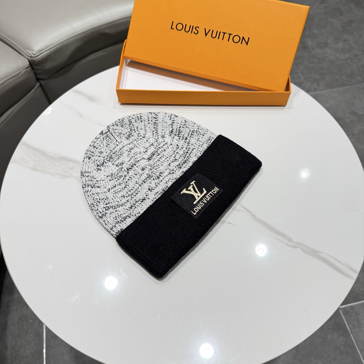 路易威登棒球帽 LouisVuitton😍新款LV毛线帽，重工打造♥️高端大气，百搭款🤗男女