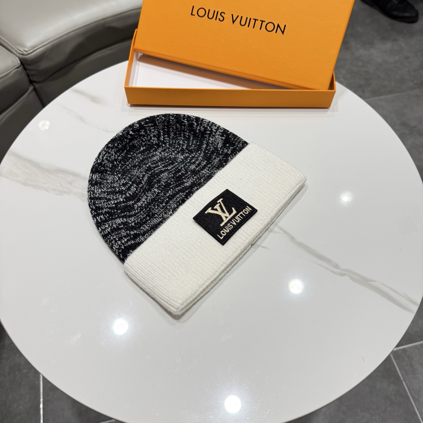 路易威登棒球帽 LouisVuitton😍新款LV毛线帽，重工打造♥️高端大气，百搭款🤗男女