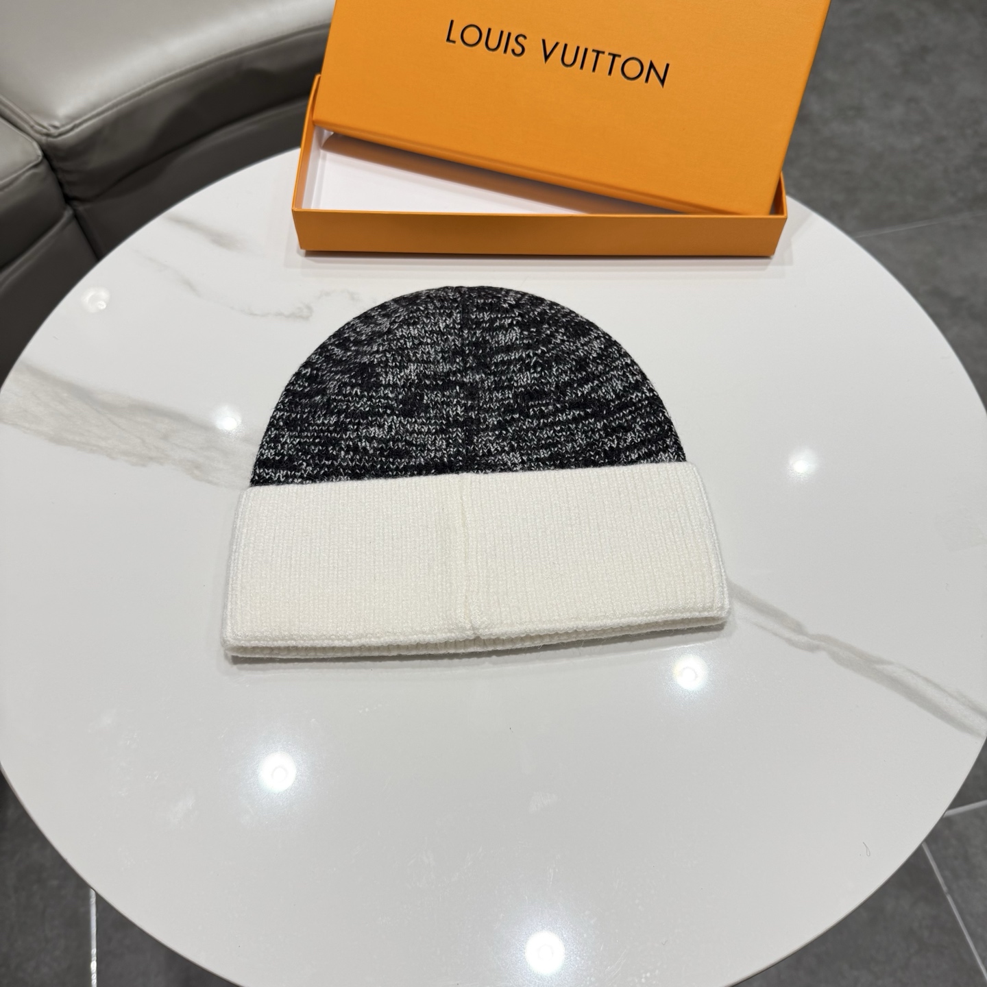路易威登棒球帽 LouisVuitton😍新款LV毛线帽，重工打造♥️高端大气，百搭款🤗男女