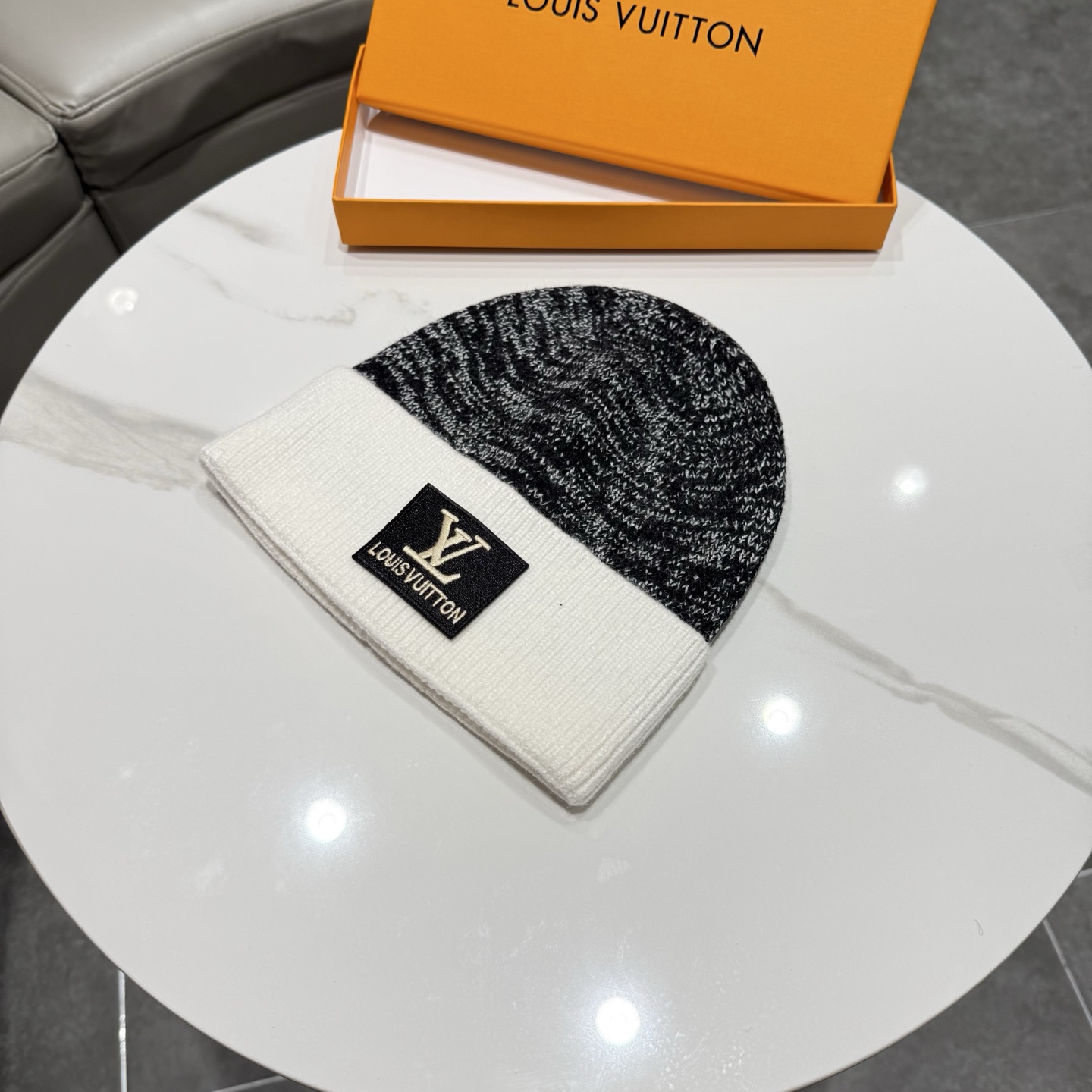 路易威登棒球帽 LouisVuitton😍新款LV毛线帽，重工打造♥️高端大气，百搭款🤗男女