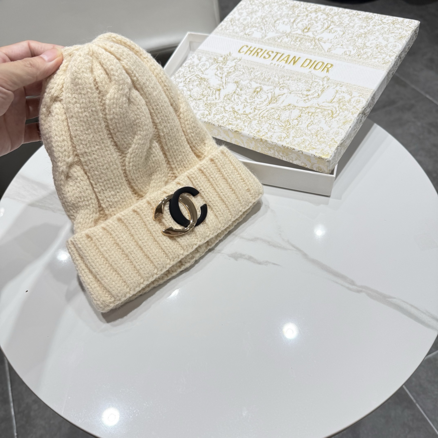 CHANEL香奈儿 秋冬新款针织毛线帽，超火爆💖质感一流，出街超好搭配！减龄神器