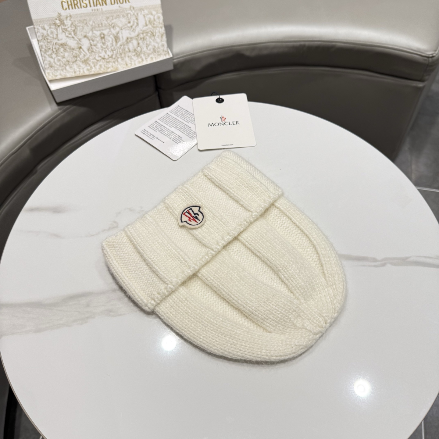 【MONCLER蒙口】2026秋冬新款男女款羊毛兔毛针织毛线帽，大牌简约～秋冬穿搭必备
