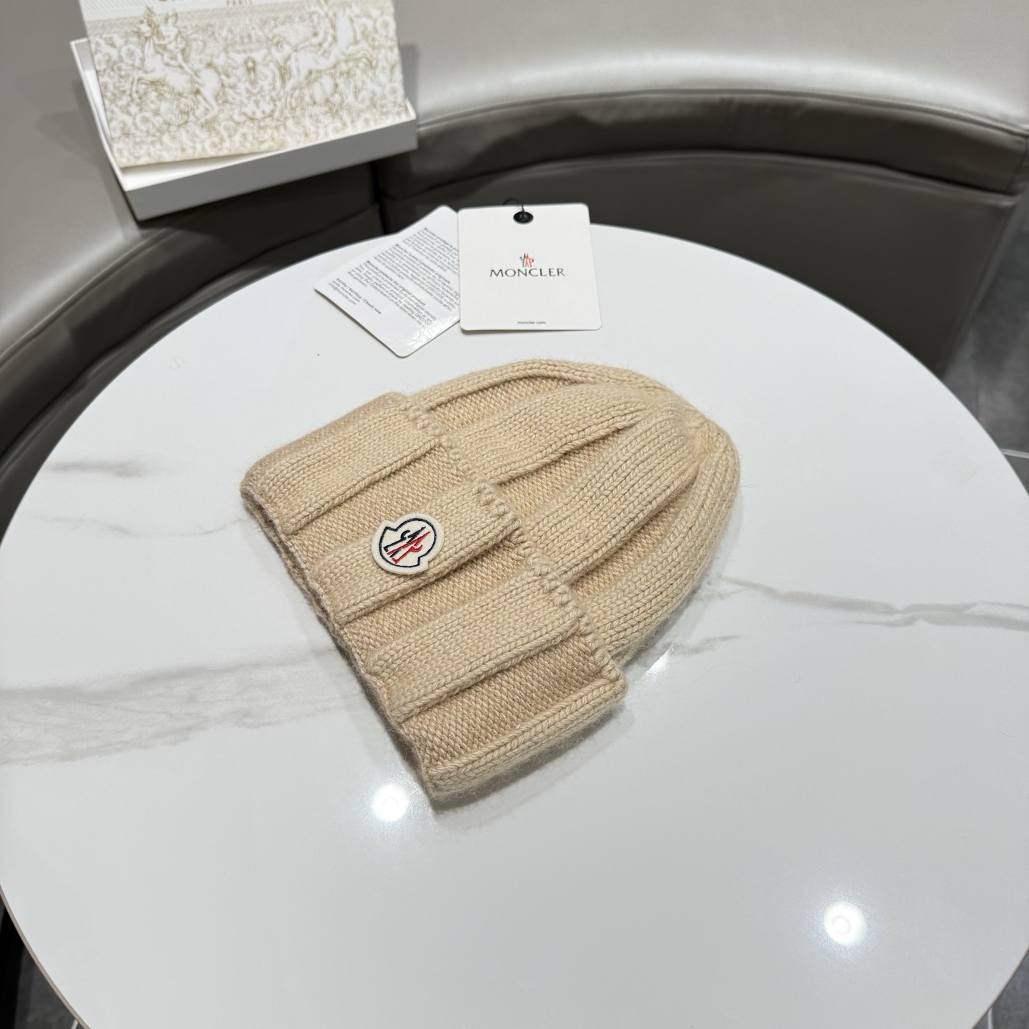 【MONCLER蒙口】2026秋冬新款男女款羊毛兔毛针织毛线帽，大牌简约～秋冬穿搭必备