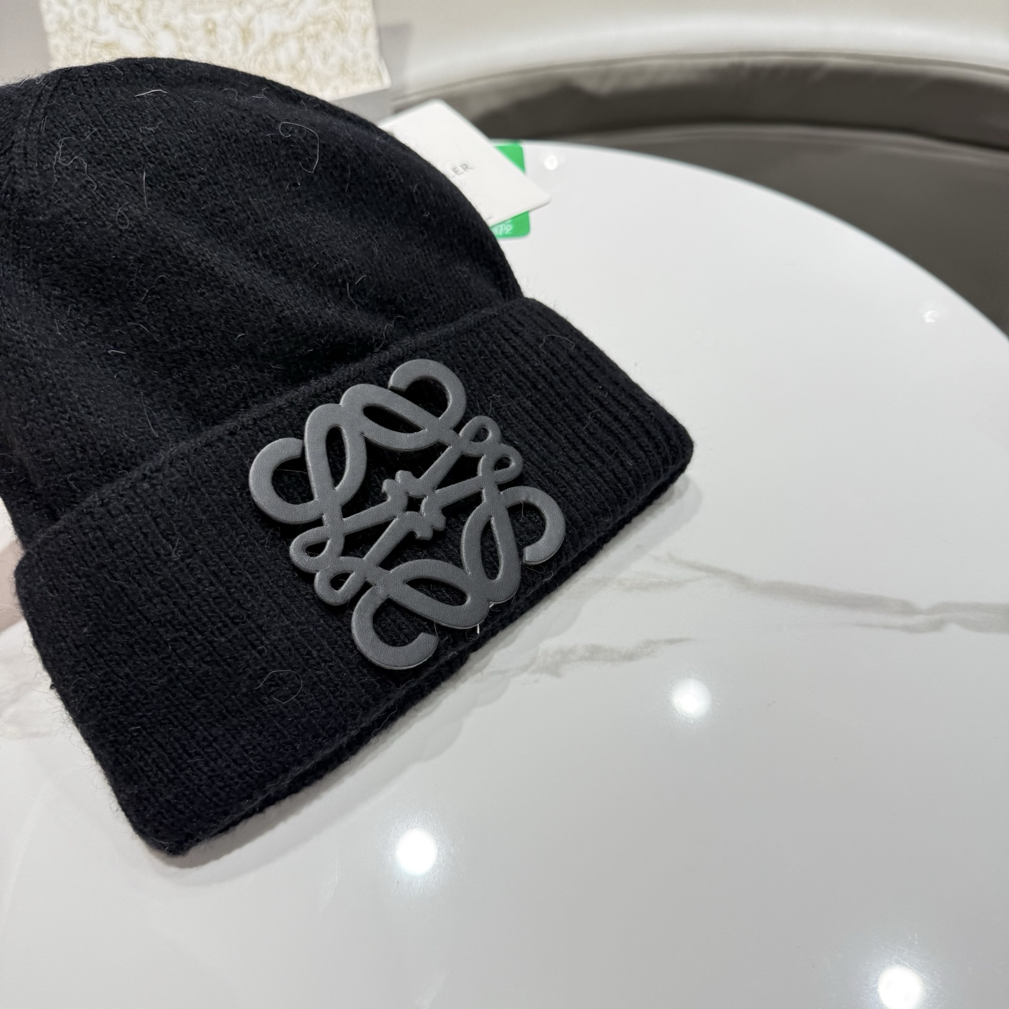 罗意威 LOEWE毛线帽 新款羊毛原版原标设计，质感超好，外部线条定位标准，做工精细，简约大气低价走量！