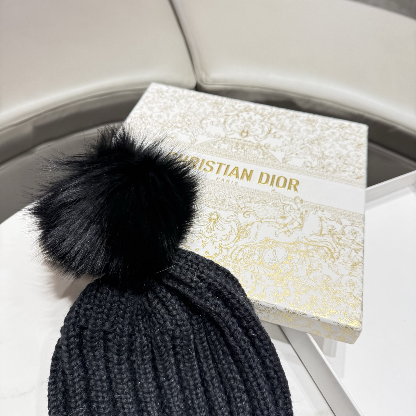【MONCLER蒙口】2026秋冬新款大牌毛球毛线帽# 非常有质感的一款～闭眼入