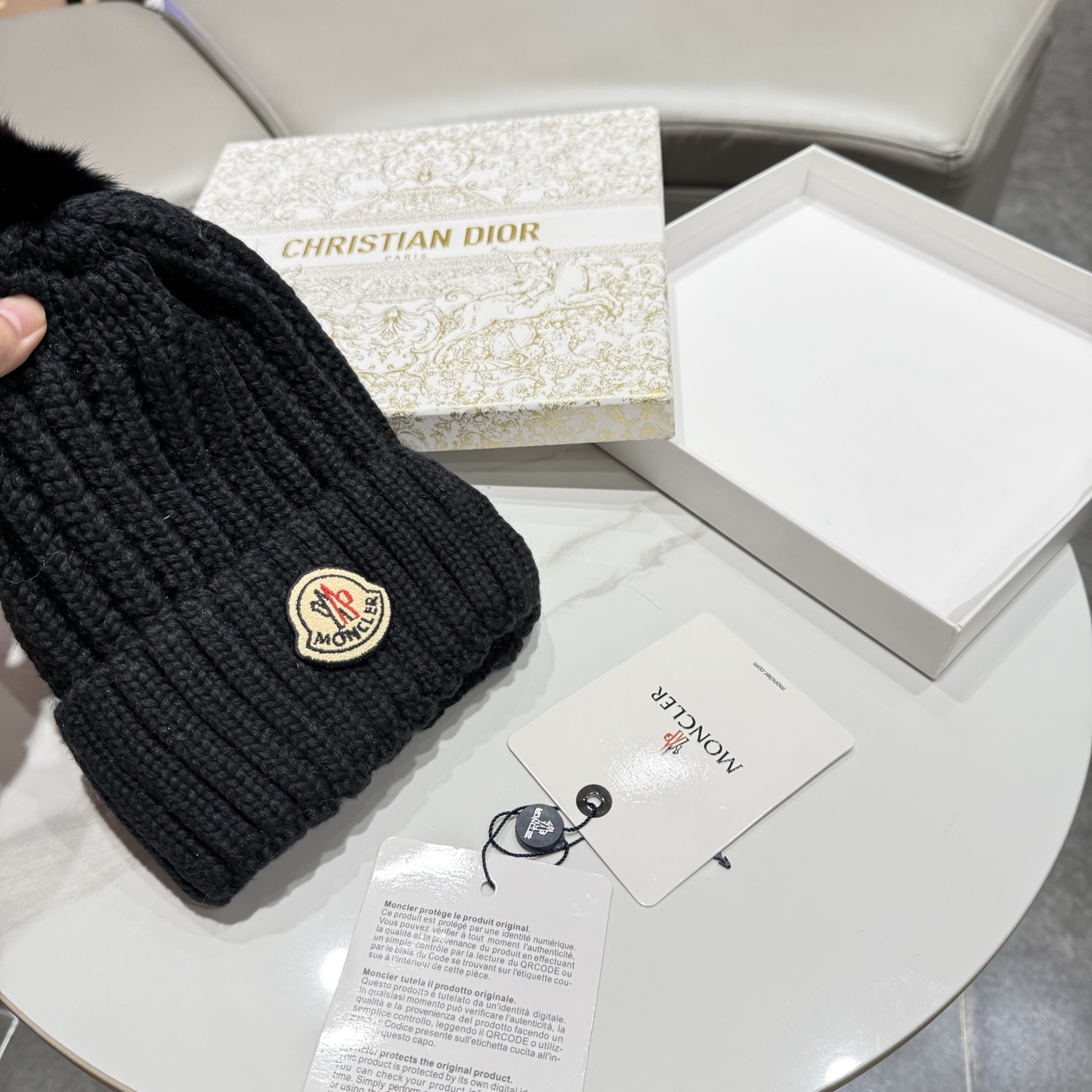 【MONCLER蒙口】2026秋冬新款大牌毛球毛线帽# 非常有质感的一款～闭眼入