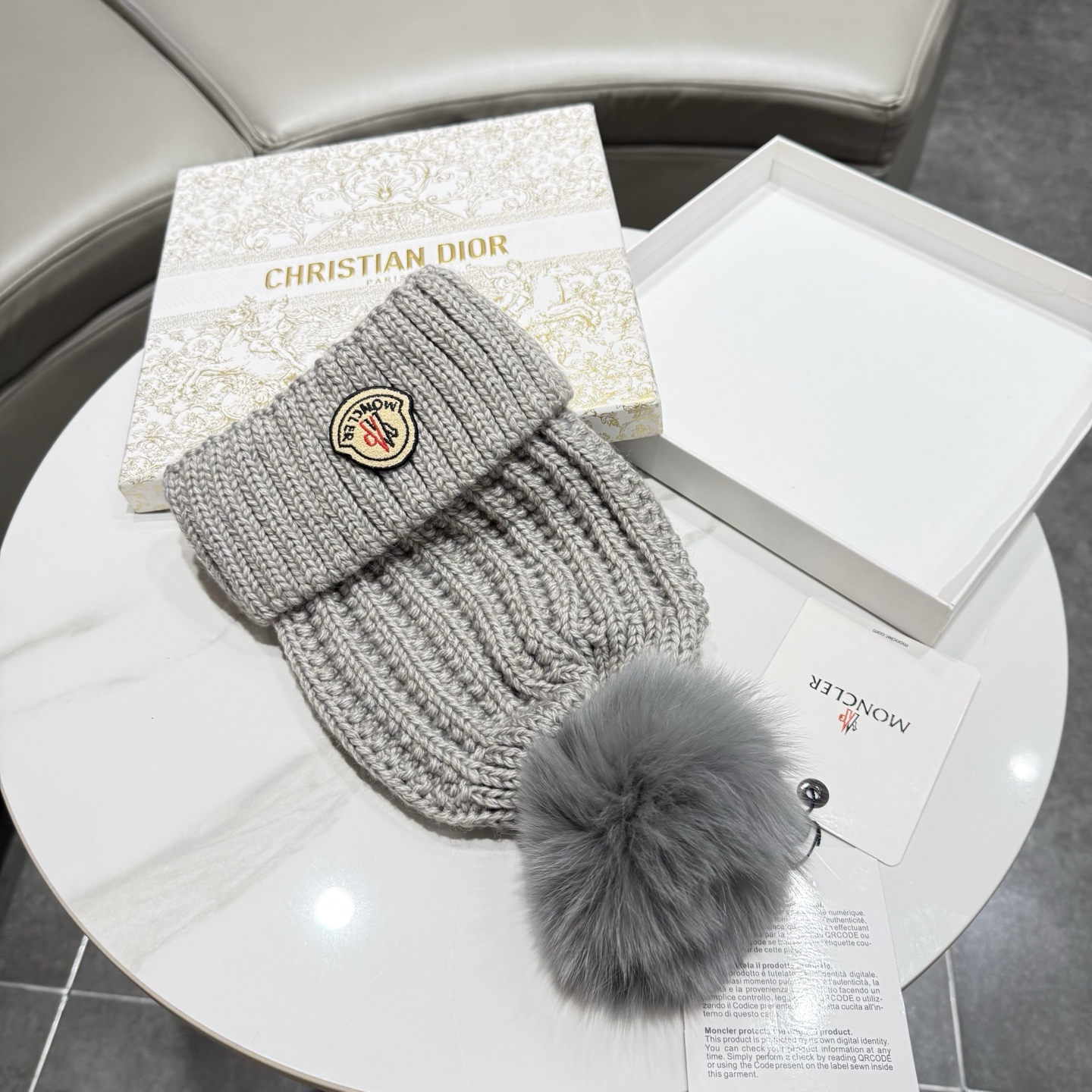 【MONCLER蒙口】2026秋冬新款大牌毛球毛线帽# 非常有质感的一款～闭眼入
