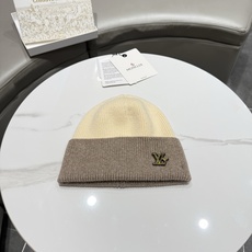 路易威登棒球帽 LouisVuitton😍新款LV毛线帽,重工打造♥️高端大气,百搭款🤗男女 路易威登棒球帽 LouisVuitton😍新款LV毛线帽,重工打造♥️高端大气,百搭款🤗男女