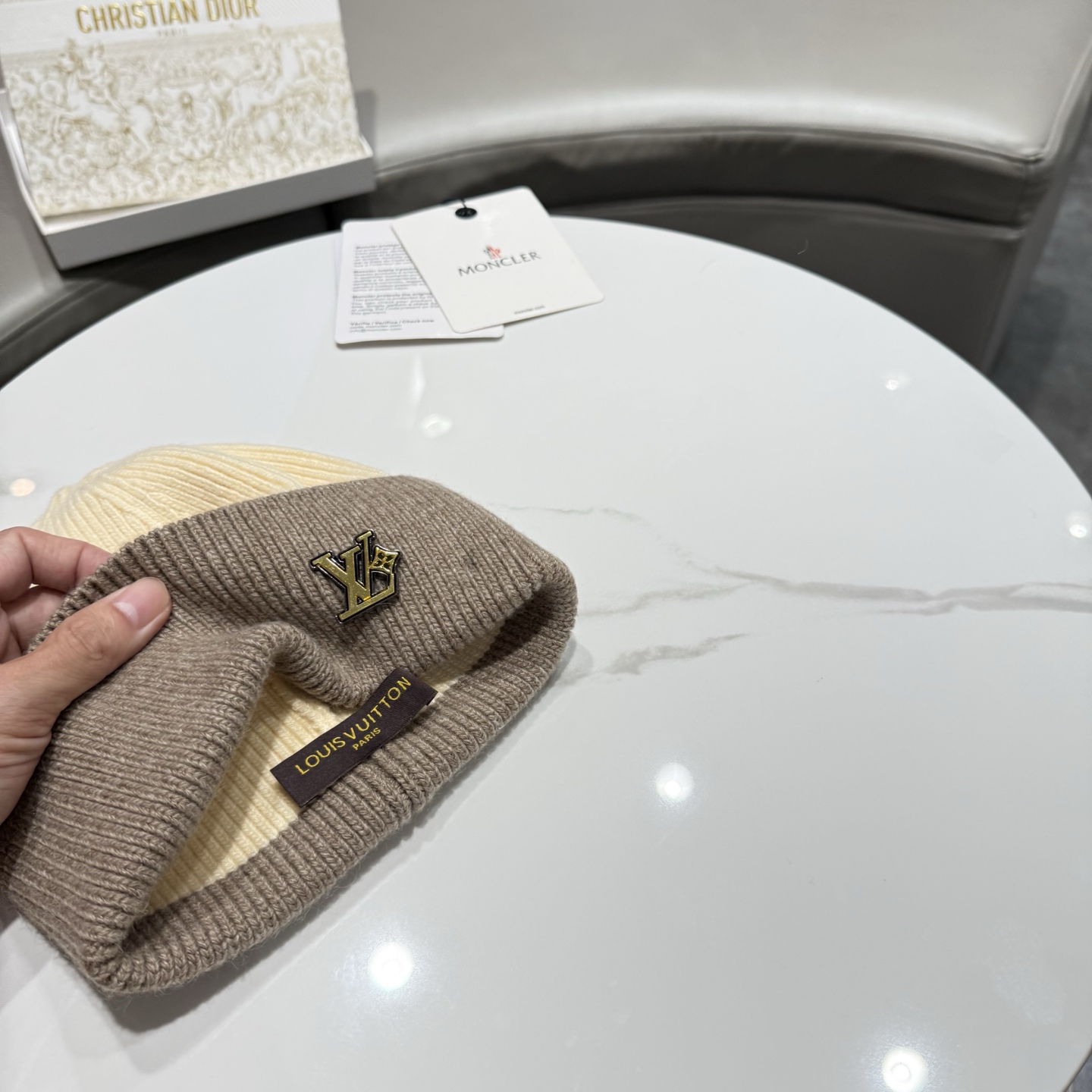 路易威登棒球帽 LouisVuitton😍新款LV毛线帽，重工打造♥️高端大气，百搭款🤗男女