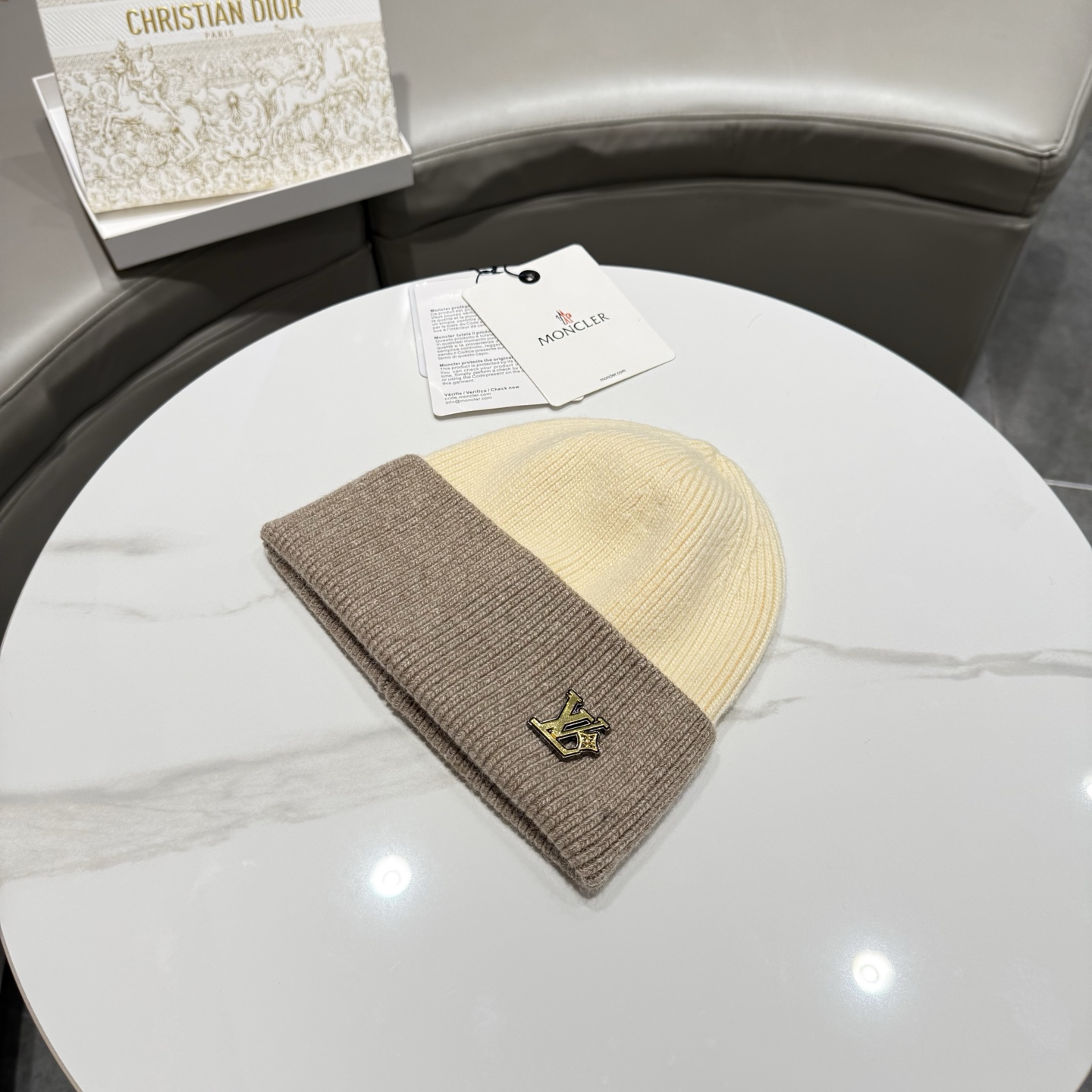 路易威登棒球帽 LouisVuitton😍新款LV毛线帽，重工打造♥️高端大气，百搭款🤗男女