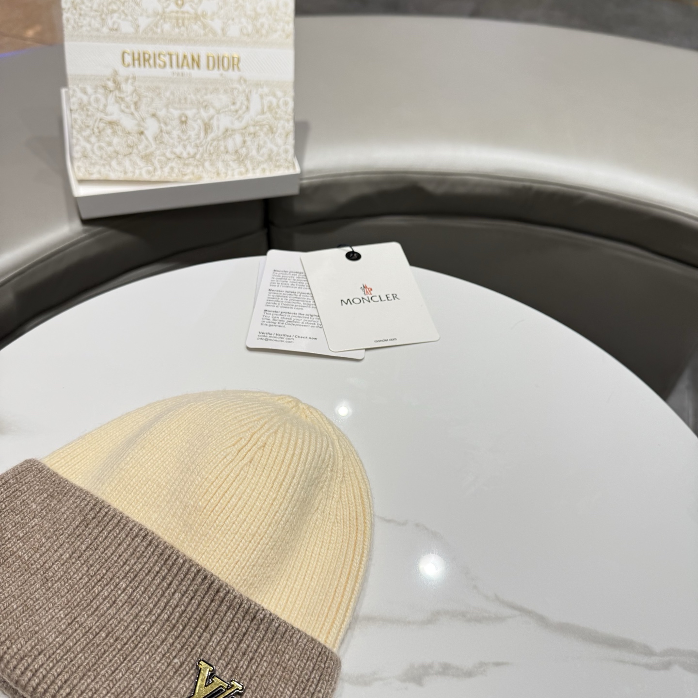 路易威登棒球帽 LouisVuitton😍新款LV毛线帽，重工打造♥️高端大气，百搭款🤗男女
