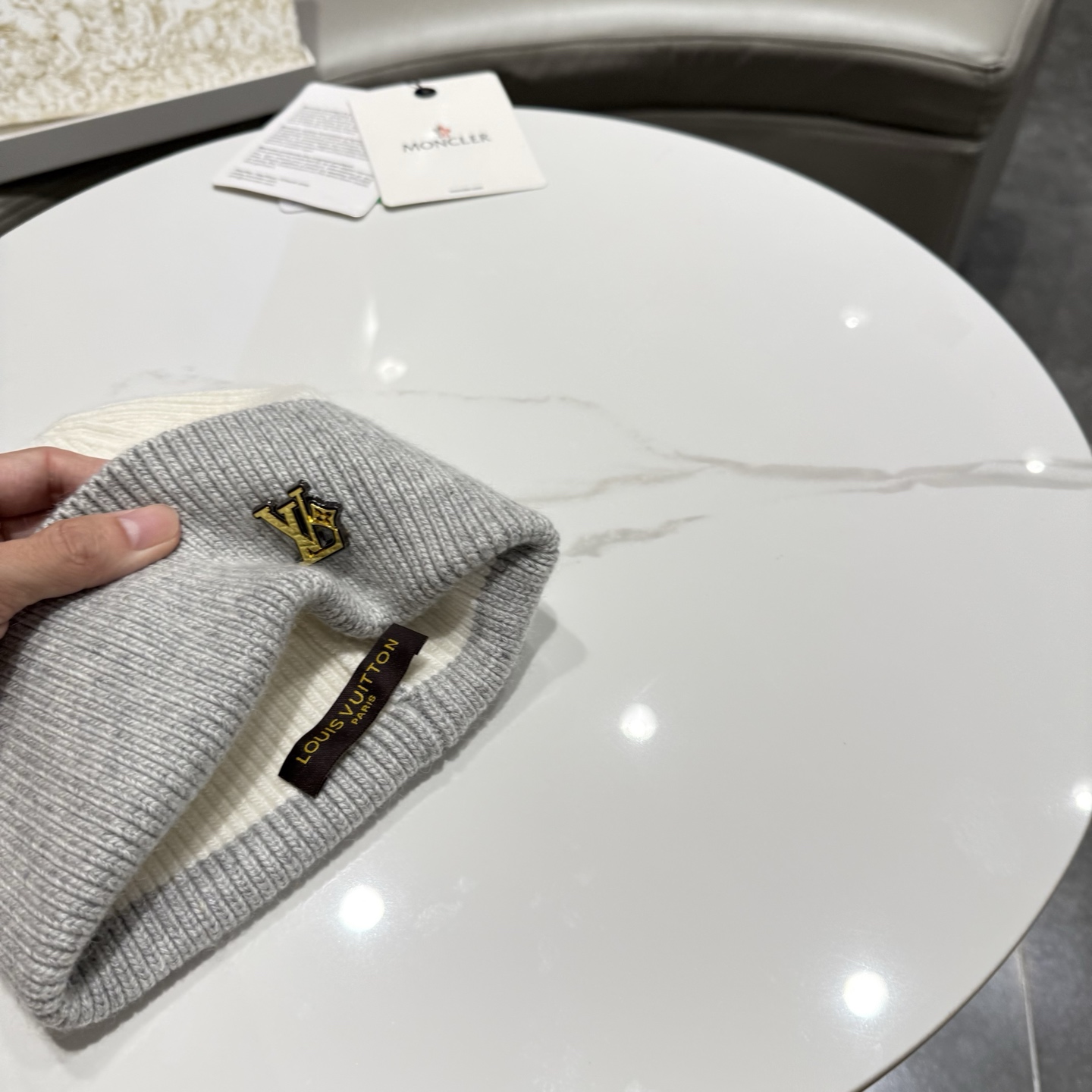 路易威登棒球帽 LouisVuitton😍新款LV毛线帽，重工打造♥️高端大气，百搭款🤗男女