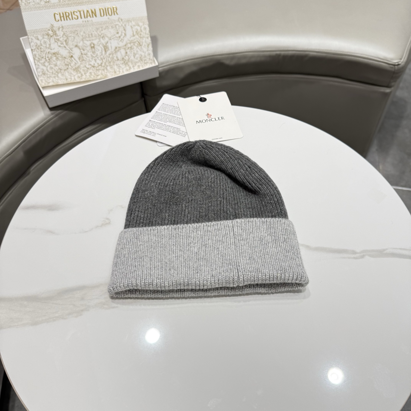 路易威登棒球帽 LouisVuitton😍新款LV毛线帽，重工打造♥️高端大气，百搭款🤗男女