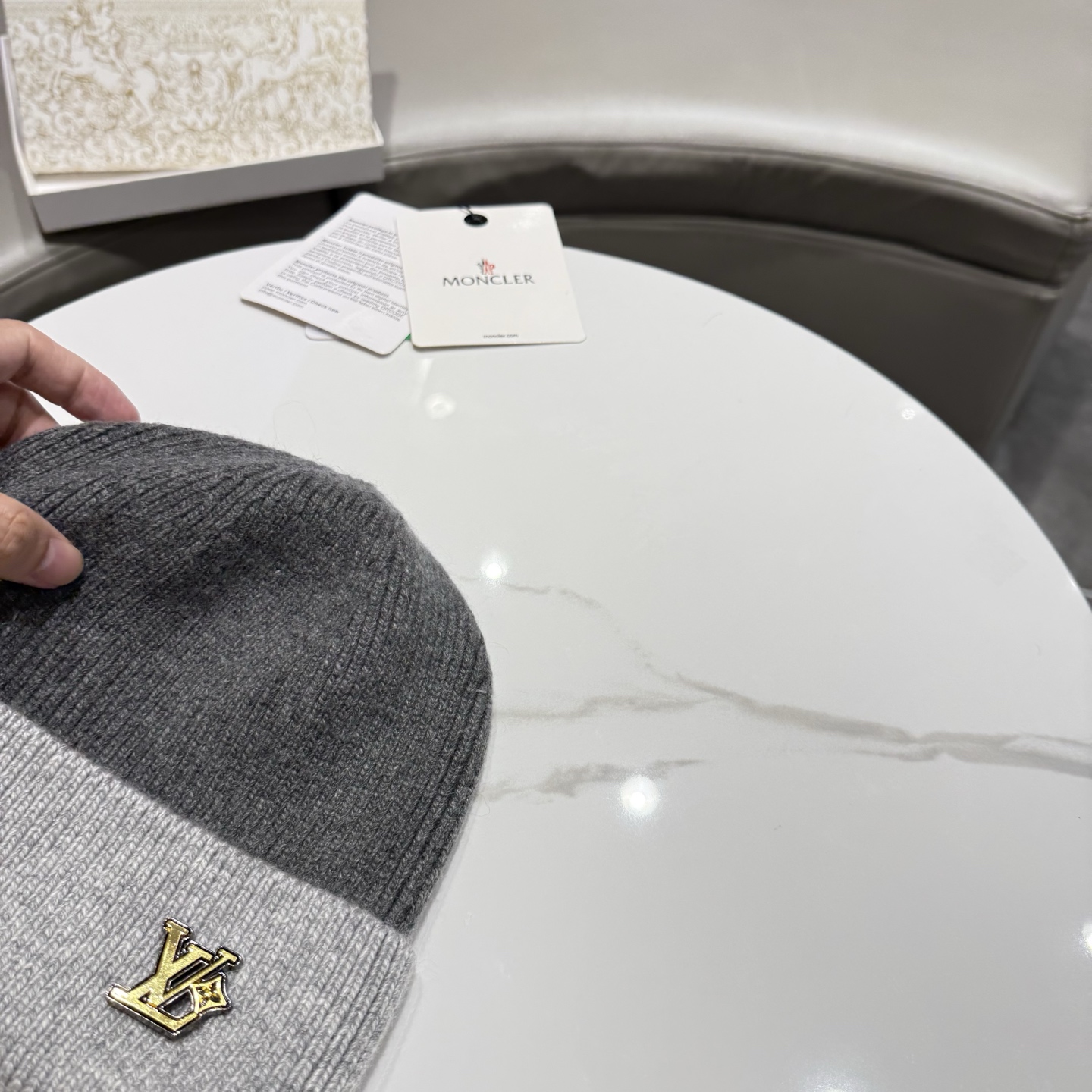 路易威登棒球帽 LouisVuitton😍新款LV毛线帽，重工打造♥️高端大气，百搭款🤗男女