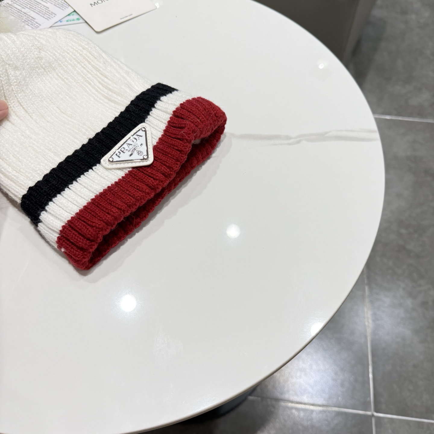 普拉达新款针织毛线帽
