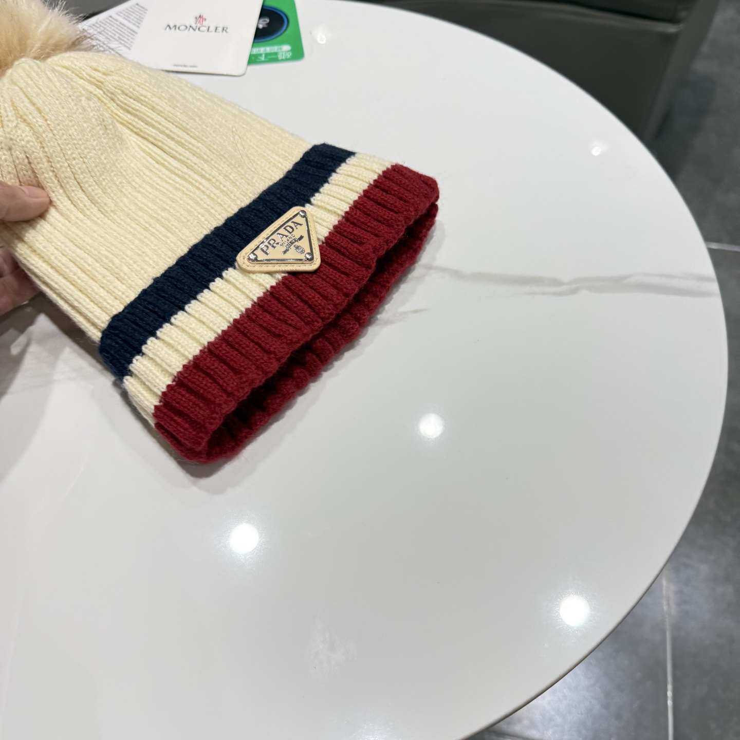 普拉达新款针织毛线帽
