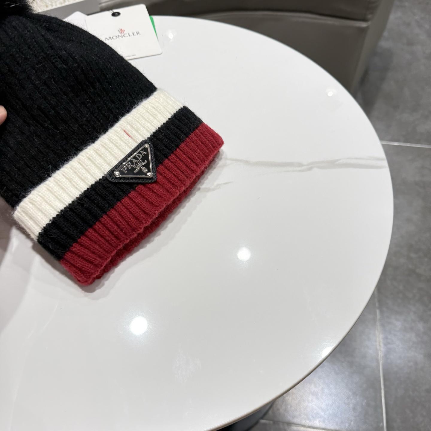 普拉达新款针织毛线帽