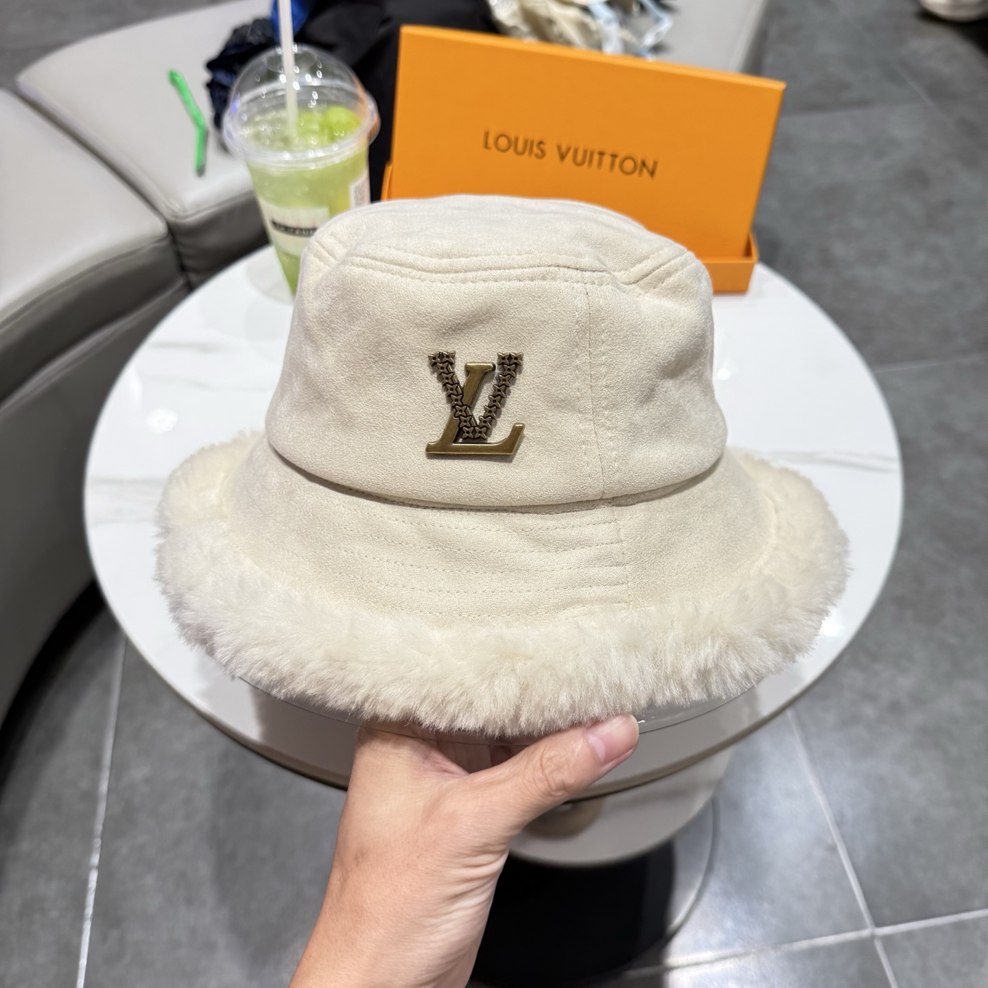 【LV路易威登】2026新款秋冬渔夫帽 复古文艺的一款～新品上架