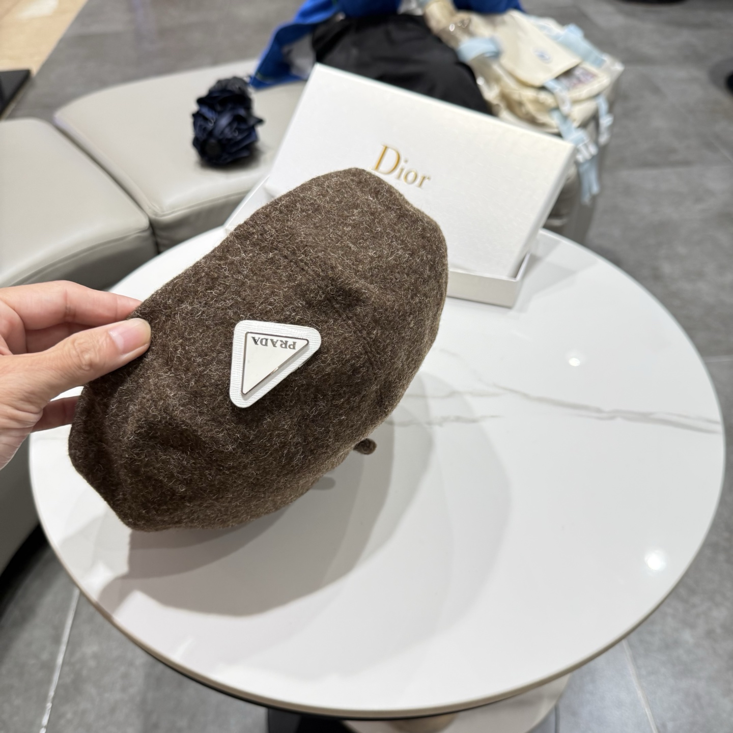 普拉达新款羊毛贝雷帽 头围57cm