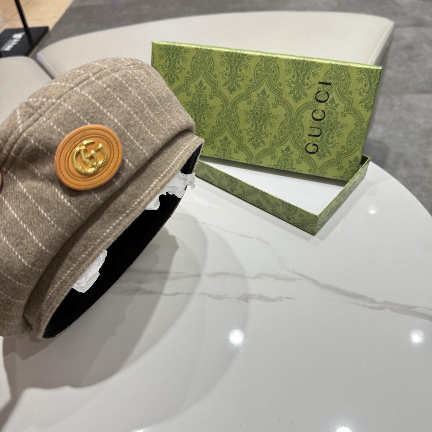 GUCCI古奇新款秋冬条纹羊毛鸭舌帽时尚百搭保暖防风英伦复古画家帽老钱风 httP: