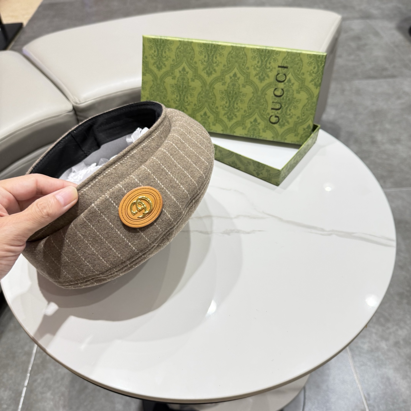 GUCCI古奇新款秋冬条纹羊毛鸭舌帽时尚百搭保暖防风英伦复古画家帽老钱风 httP: