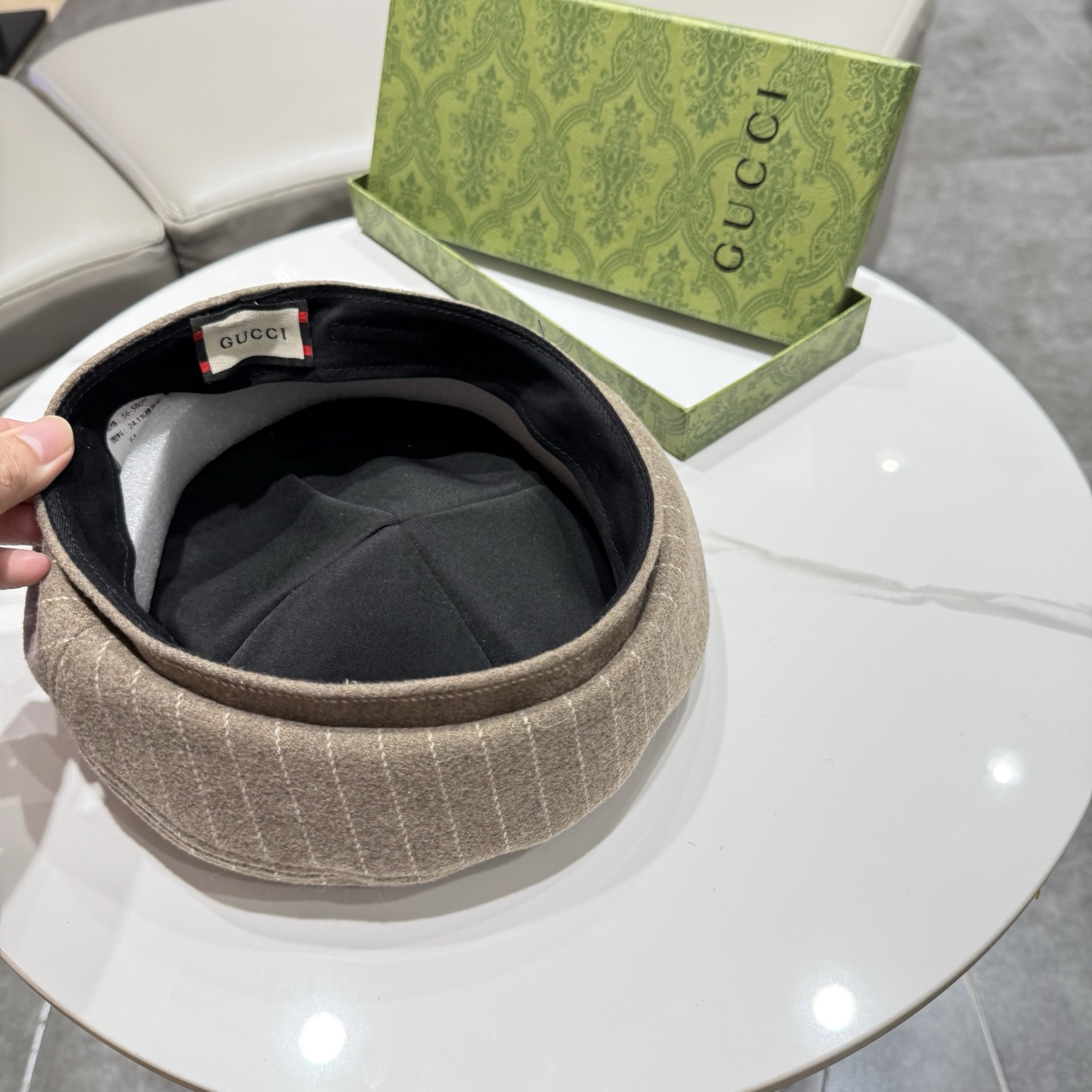 GUCCI古奇新款秋冬条纹羊毛鸭舌帽时尚百搭保暖防风英伦复古画家帽老钱风 httP: