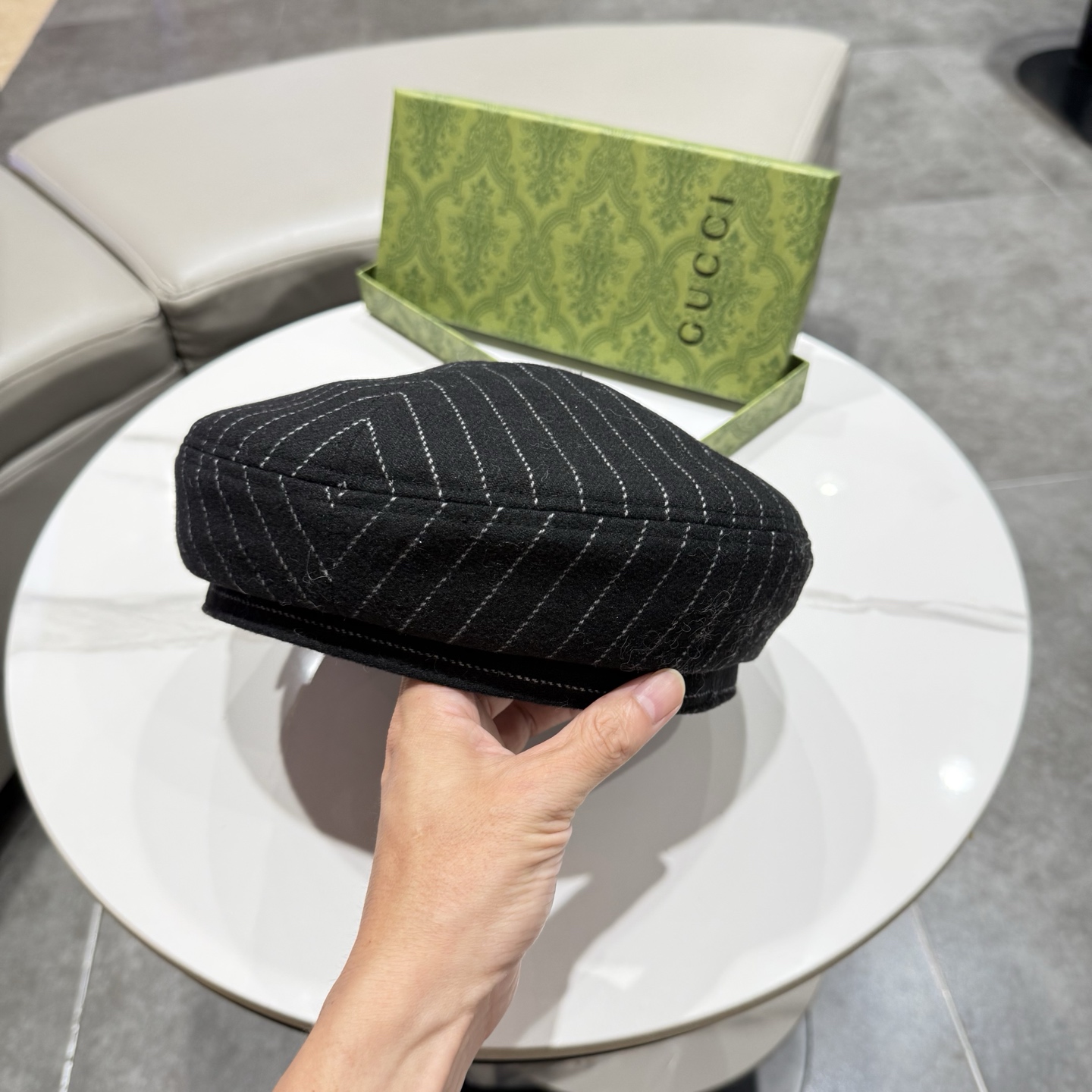 GUCCI古奇新款秋冬条纹羊毛鸭舌帽时尚百搭保暖防风英伦复古画家帽老钱风 httP: