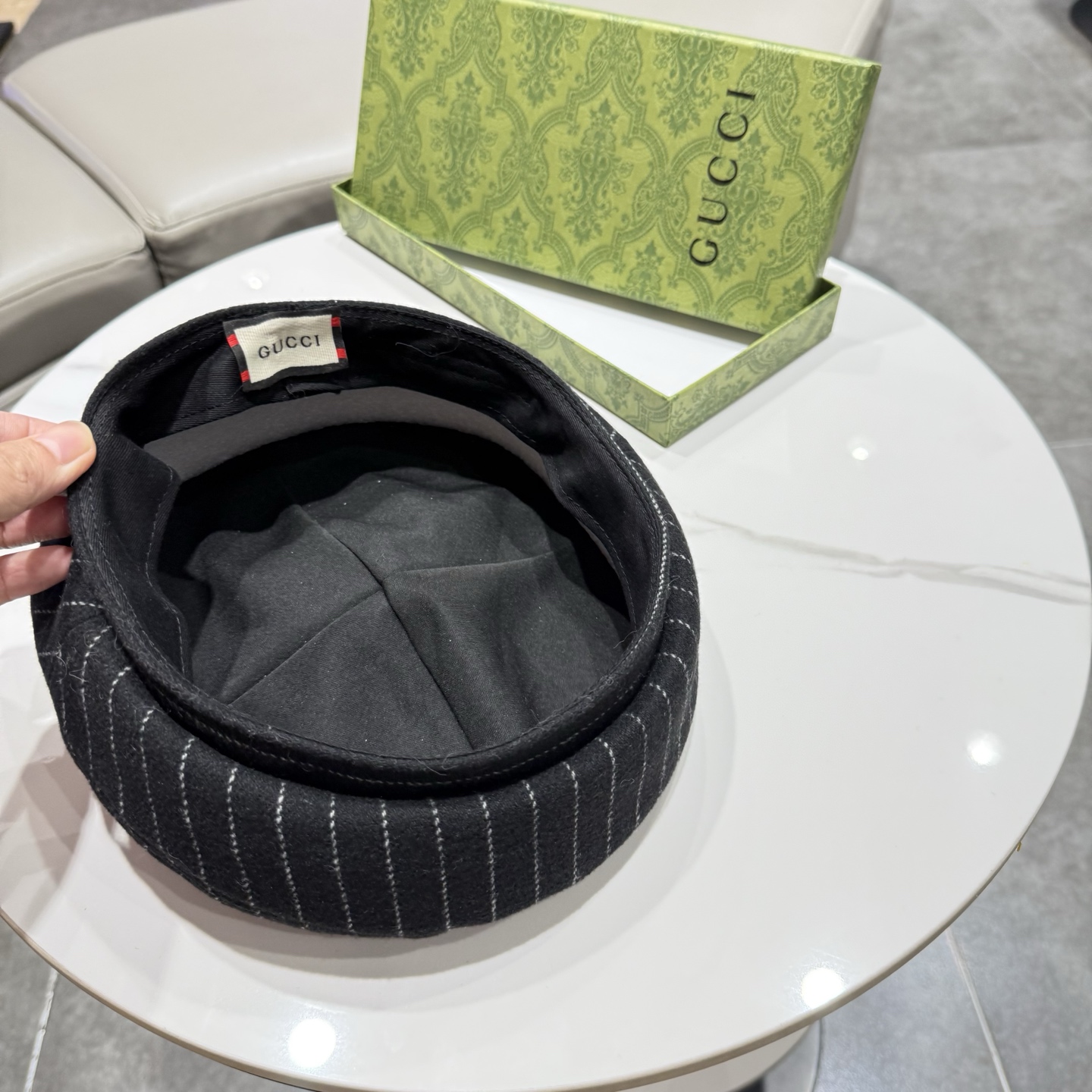 GUCCI古奇新款秋冬条纹羊毛鸭舌帽时尚百搭保暖防风英伦复古画家帽老钱风 httP: