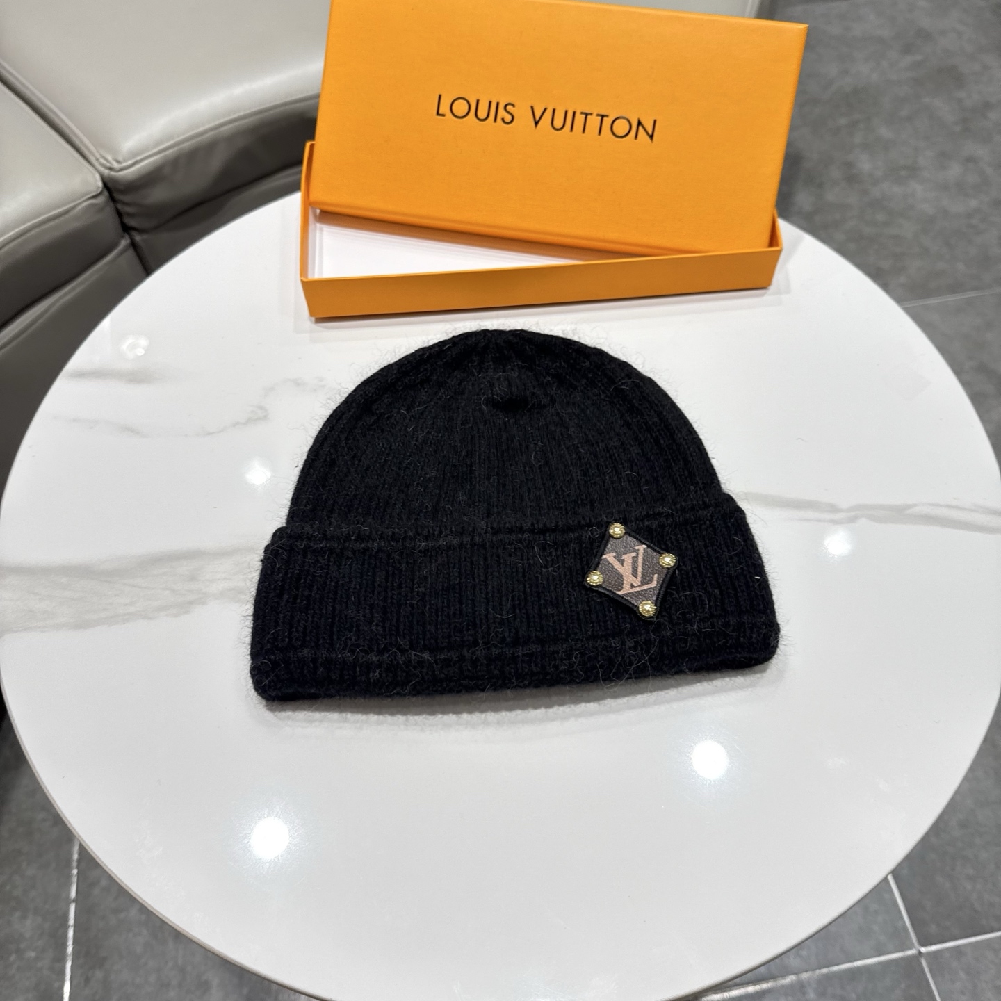 LV👒 秋冬新款针织毛线帽，超火爆💖质感一流，出街超好搭配！减龄神器
