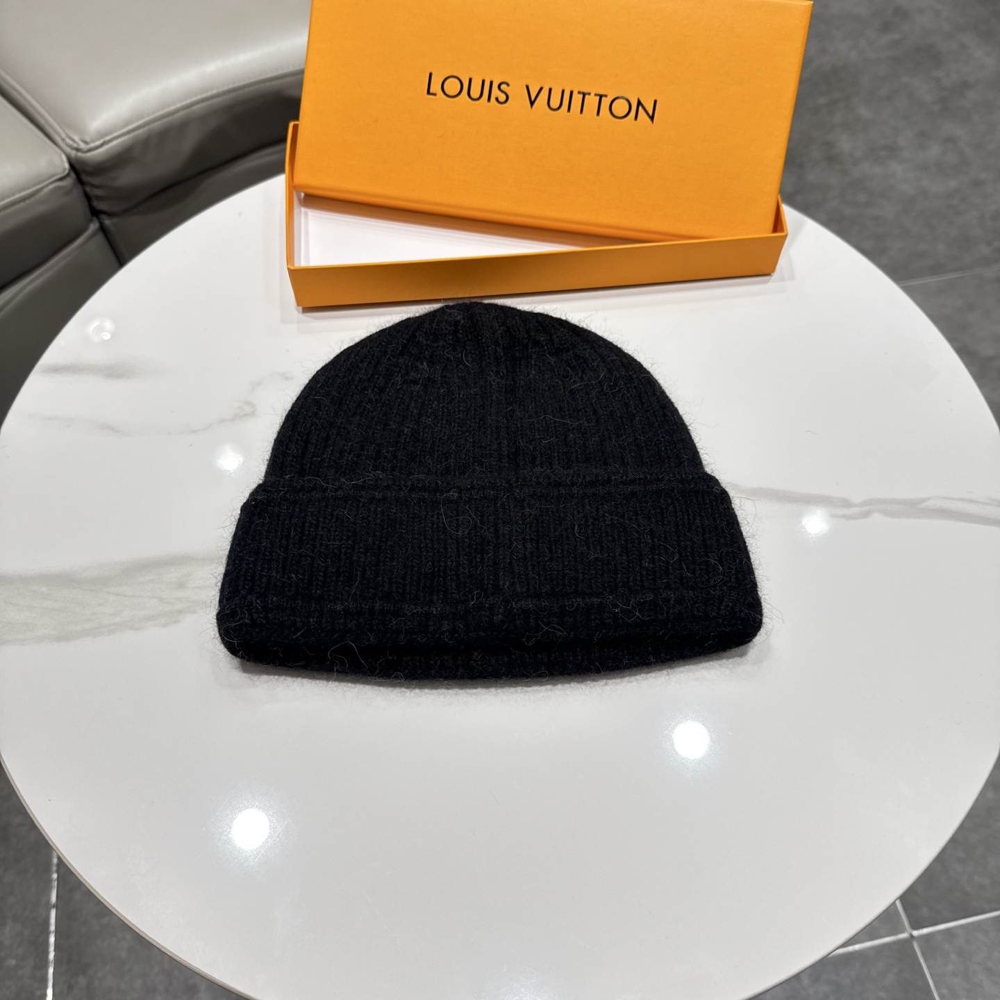 LV👒 秋冬新款针织毛线帽，超火爆💖质感一流，出街超好搭配！减龄神器