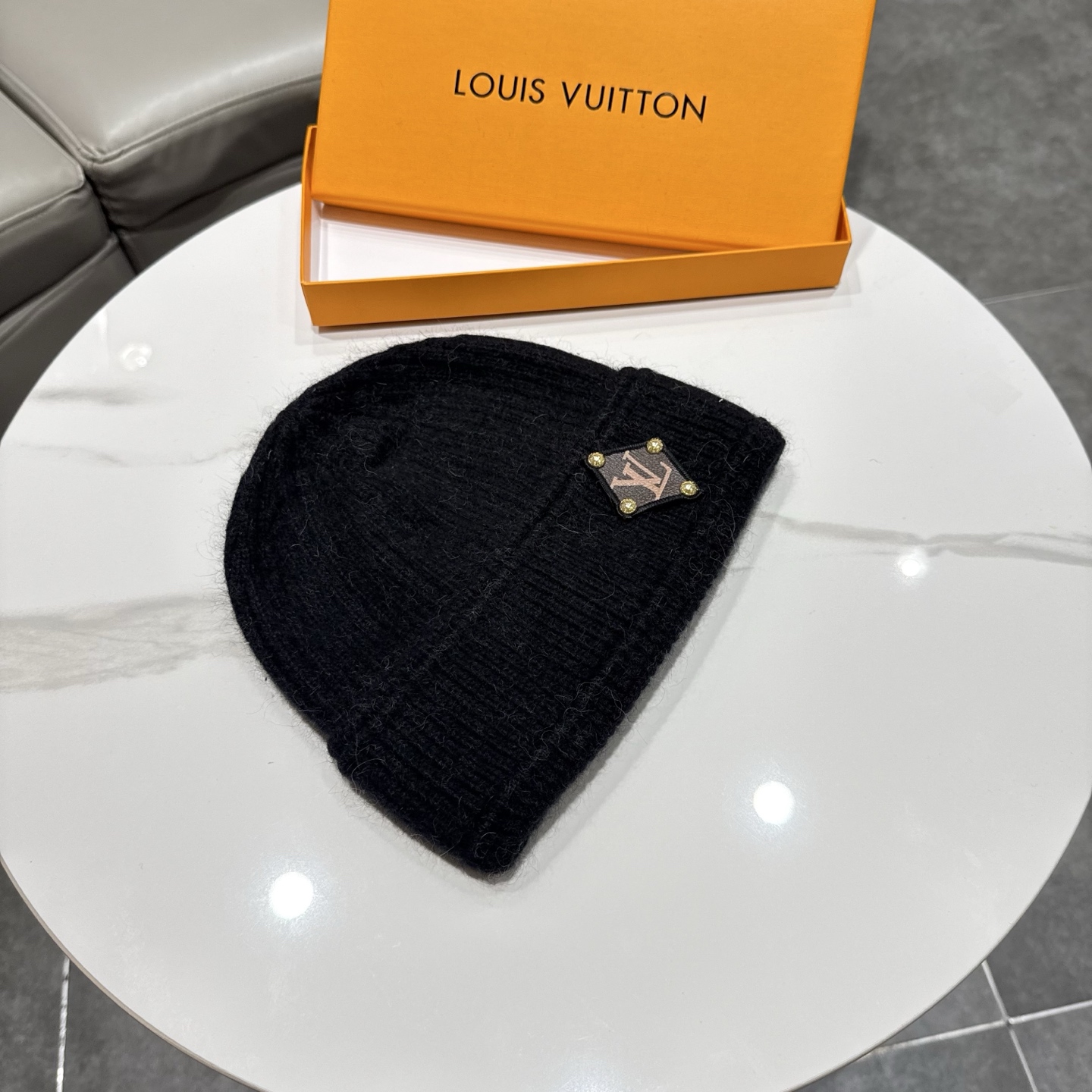 LV👒 秋冬新款针织毛线帽，超火爆💖质感一流，出街超好搭配！减龄神器