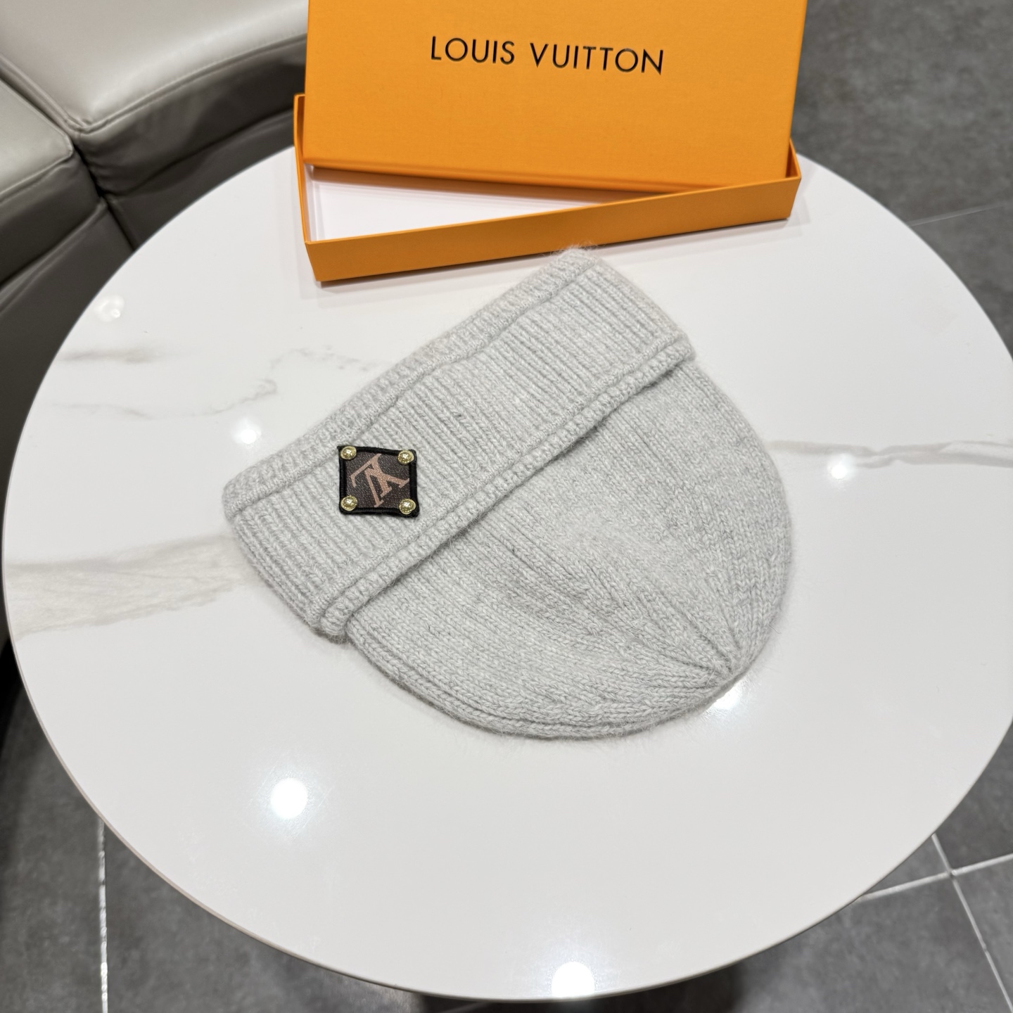 LV👒 秋冬新款针织毛线帽，超火爆💖质感一流，出街超好搭配！减龄神器