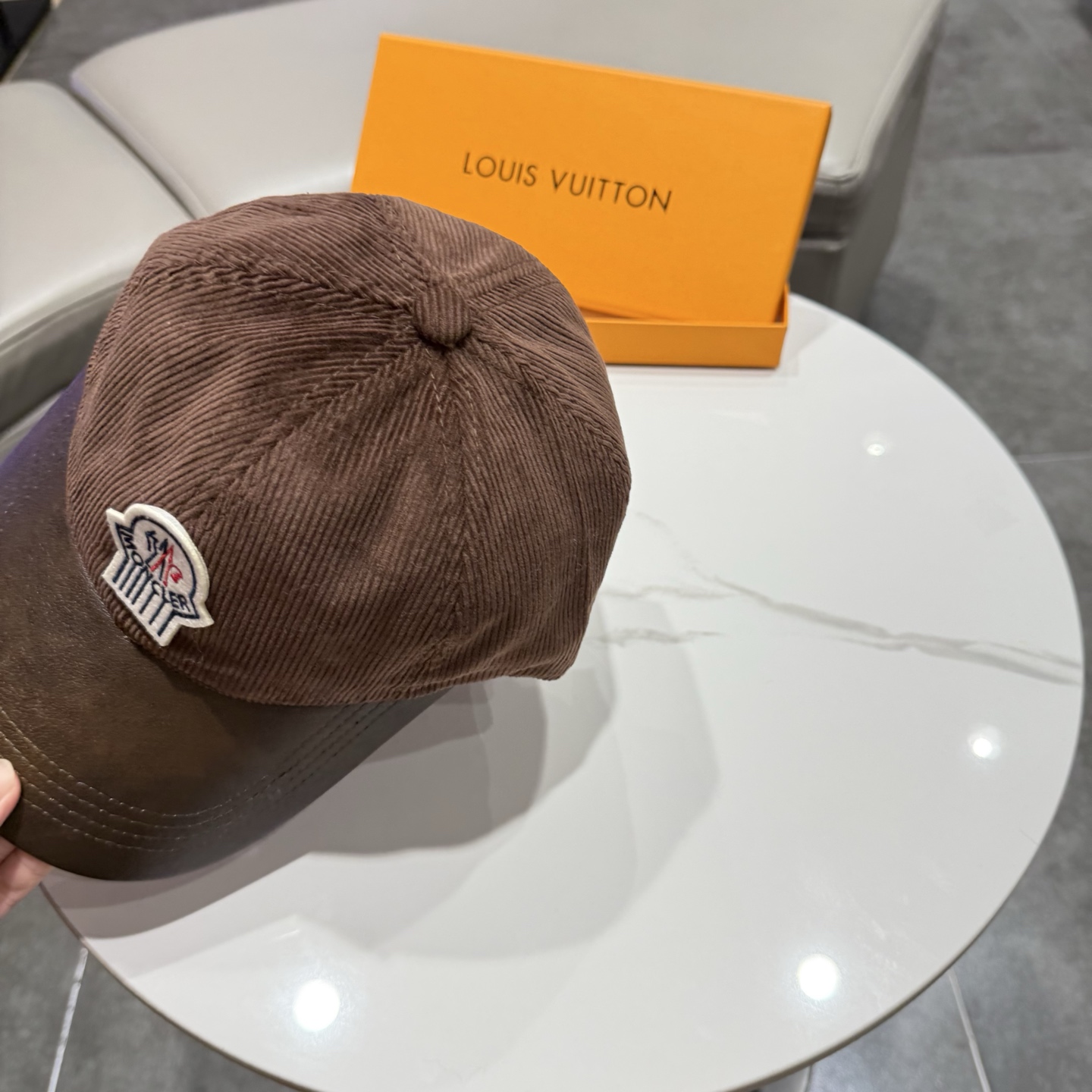 蒙口MONCLER秋冬新款棒球帽，时尚炸街单品，风格很OK，网红.时尚博主的最爱！高品质舒适透气，凹造型很好看